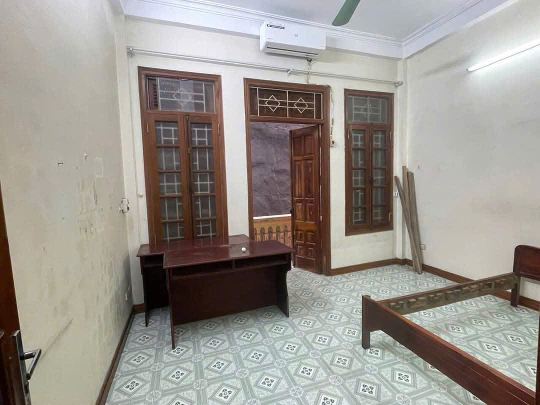 Cho thuê nhà nguyên căn ngõ 201 Trường Chinh, 45m2 x 3 tầng, 2ngủ, 2wc, 8 Triệu - Ảnh 2